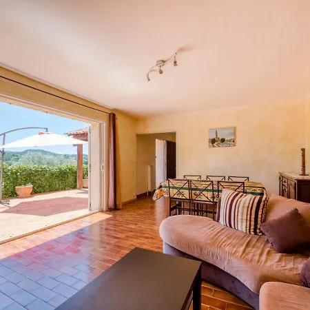 Cozy Holiday In With Private Pool Cogolin