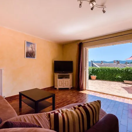 Vakantiehuis Cozy Holiday In With Private Pool