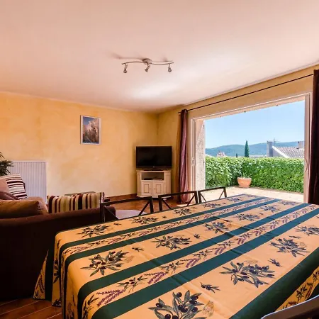 Cozy Holiday In With Private Pool Vakantiehuis